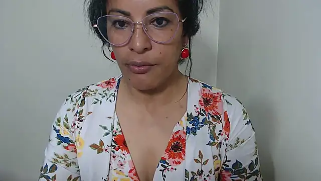 Snapshot of kateleyagrey chatting on 07-10-26, 07:25 kateleyagrey online show from 07-10-26, 07:25