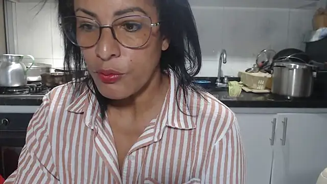 kateleyagrey online show from 11-07-25, 07:51