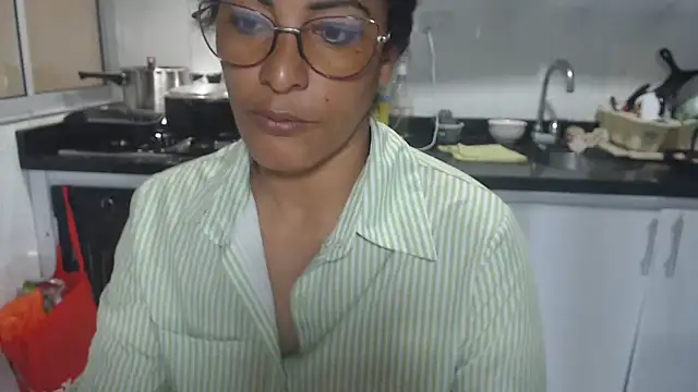 kateleyagrey online show from 11-01-25, 07:41