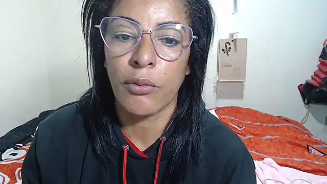 Snapshot of kateleyagrey chatting on 04-26-26, 11:40 kateleyagrey online show from 04-26-26, 11:40