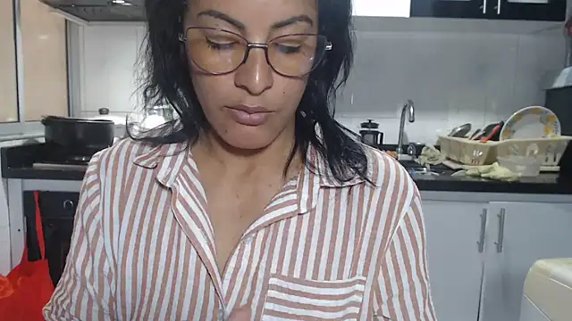 kateleyagrey online show from 10-03-25, 06:31