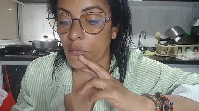 kateleyagrey online show from 10-25-25, 08:42