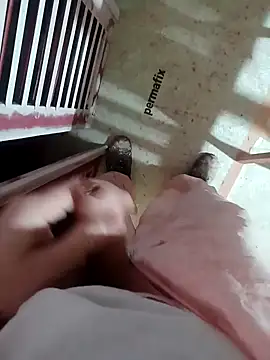 Snapshot of GeilerSchweizer chatting on 01-23-25, 01:13 GeilerSchweizer online show from 01-23-25, 01:13