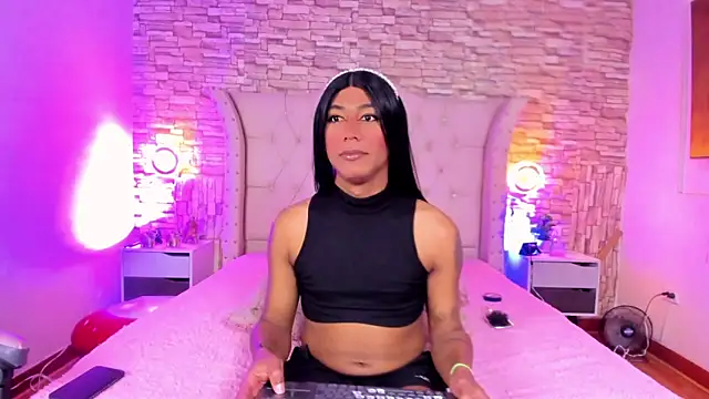 Lucia-sex online show from 03-05-26, 07:43