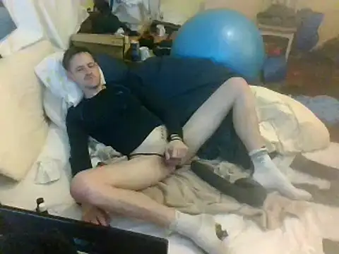 Snapshot of londonfuckwhore1 chatting on 01-31-25, 05:30 londonfuckwhore1 online show from 01-31-25, 05:30