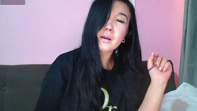 Bet Lu online show from 10-15-25, 04:44