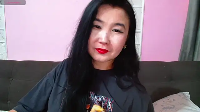 Bet Lu online show from 10-18-25, 07:32