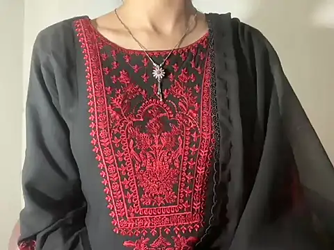 Minal 07 online show from 04-30-26, 05:42