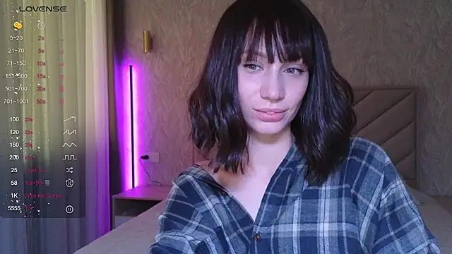 Alice Wonders online show from 11-11-25, 06:41