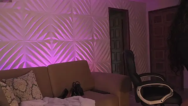 RoseFerrera online show from 09-23-25, 07:54