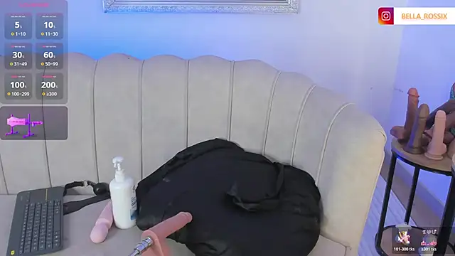 BellaRossii online show from 05-13-26, 01:45