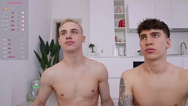 Snapshot of Evan__White_ chatting on 02-12-25, 10:35 Evan  White  online show from 02-12-25, 10:35