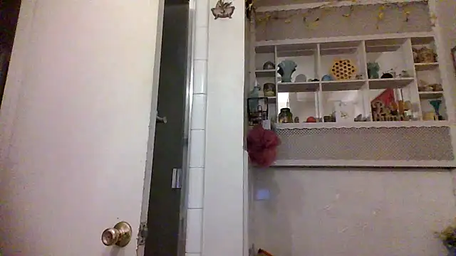 ClumsyLink online show from 10-26-25, 04:02