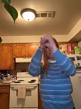 ClumsyLink online show from 11-16-25, 04:34