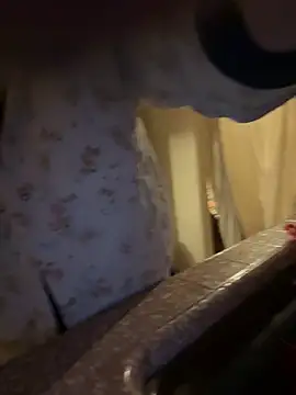 Snapshot of ClumsyLink chatting on 02-11-26, 12:38 ClumsyLink online show from 02-11-26, 12:38