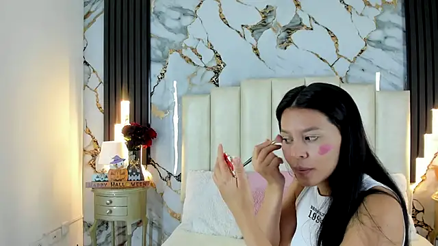 lulumars online show from 10-22-25, 05:18