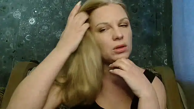 BlondeFox online show from 11-27-25, 03:07