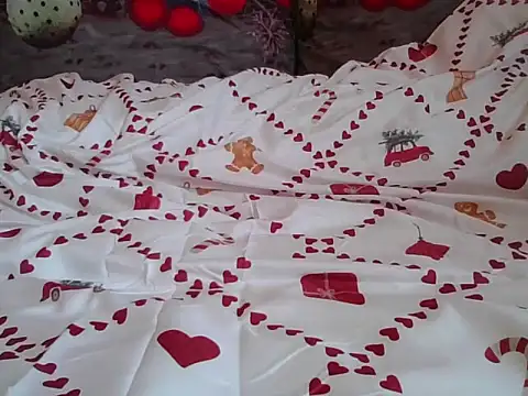 RealLittleRedRidingHood online show from 11-23-25, 10:03