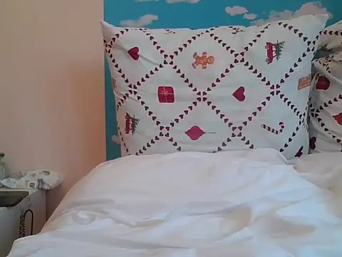 Snapshot of RealLittleRedRidingHood chatting on 01-18-26, 02:53 RealLittleRedRidingHood online show from 01-18-26, 02:53