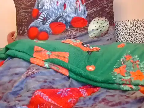 RealLittleRedRidingHood online show from 11-19-25, 02:50