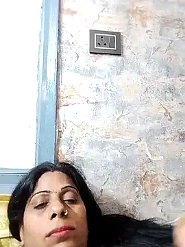Snapshot of Manmohini123 chatting on 03-07-25, 11:18 Manmohini123 online show from 03-07-25, 11:18
