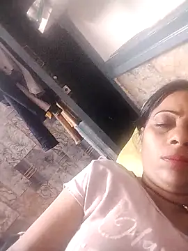 Snapshot of Manmohini123 chatting on 03-10-25, 05:18 Manmohini123 online show from 03-10-25, 05:18