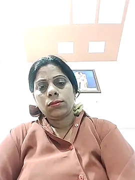 Snapshot of Manmohini123 chatting on 03-02-25, 03:30 Manmohini123 online show from 03-02-25, 03:30