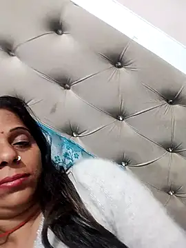 Snapshot of Manmohini123 chatting on 02-21-25, 07:10 Manmohini123 online show from 02-21-25, 07:10