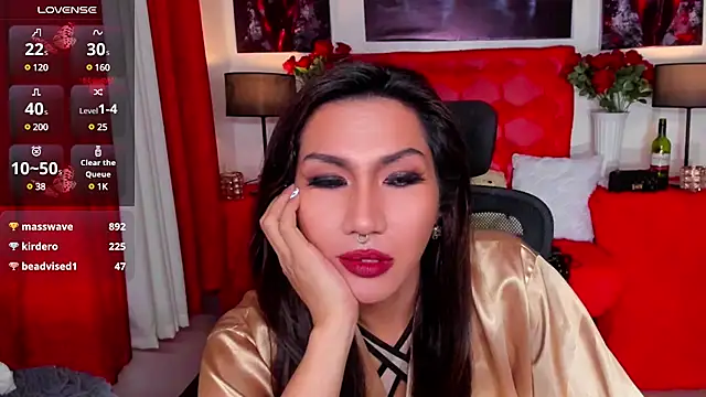 Snapshot of ErinSmith7inches_TS chatting on 01-13-25, 06:06 ErinSmith7inches TS online show from 01-13-25, 06:06