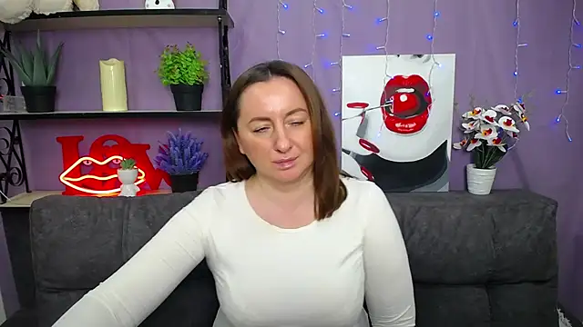 Snapshot of Abby_Taylorr chatting on 03-22-25, 01:30 Abby Taylorr online show from 03-22-25, 01:30