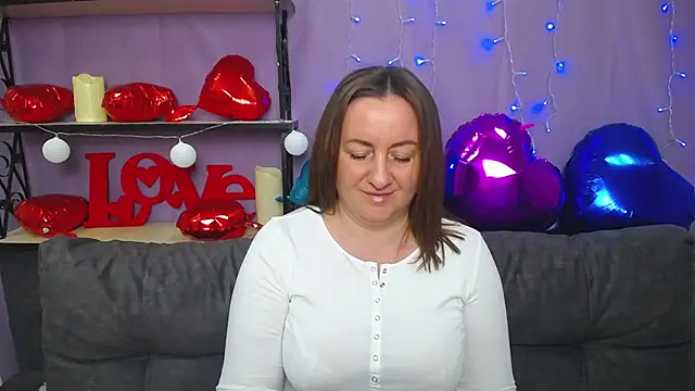 Snapshot of Abby_Taylorr chatting on 02-23-25, 01:21 Abby Taylorr online show from 02-23-25, 01:21