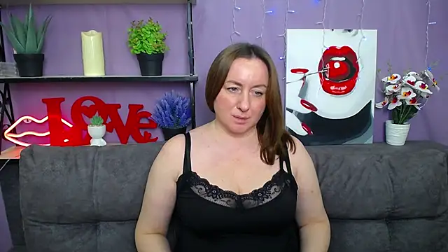 Snapshot of Abby_Taylorr chatting on 03-18-25, 04:28 Abby Taylorr online show from 03-18-25, 04:28