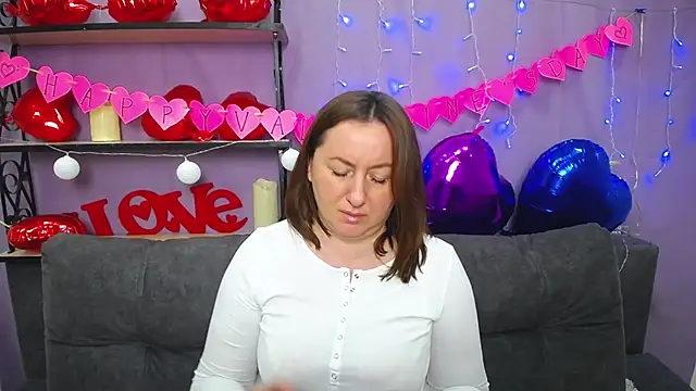 Snapshot of Abby_Taylorr chatting on 02-15-25, 01:16 Abby Taylorr online show from 02-15-25, 01:16