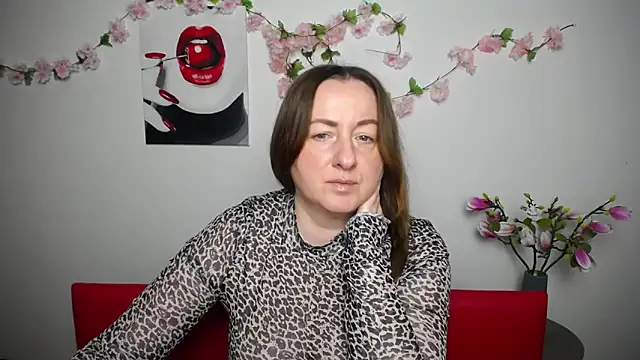 Abby Taylorr online show from 11-11-25, 07:14