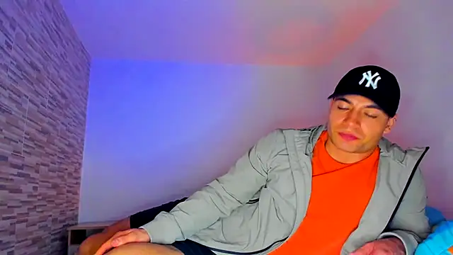 Snapshot of nicolas_herrera chatting on 03-17-25, 02:19 nicolas herrera online show from 03-17-25, 02:19