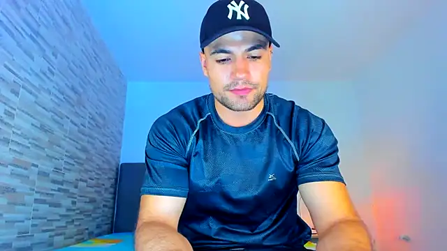 Snapshot of nicolas_herrera chatting on 12-20-24, 12:19 nicolas herrera online show from 12-20-24, 12:19