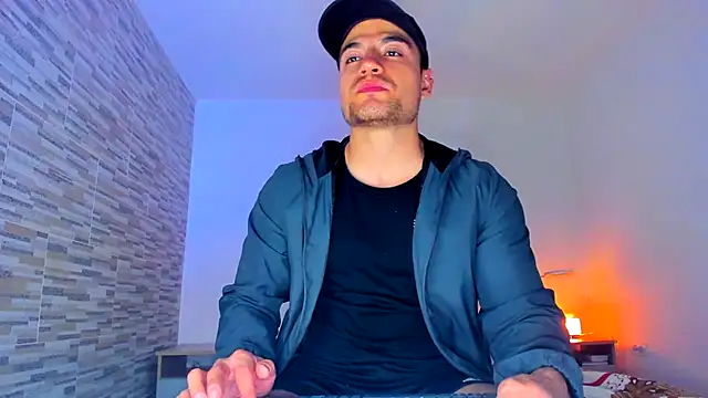 Snapshot of nicolas_herrera chatting on 03-14-25, 02:10 nicolas herrera online show from 03-14-25, 02:10
