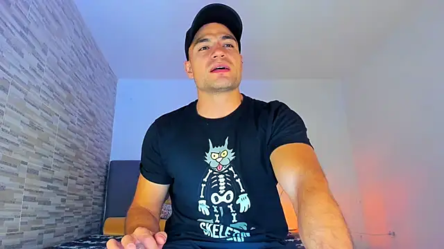 Snapshot of nicolas_herrera chatting on 01-23-25, 02:44 nicolas herrera online show from 01-23-25, 02:44