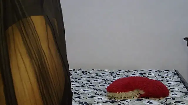 Snapshot of Indian-Squirt chatting on 10-05-25, 01:57 Indian-Squirt online show from 10-05-25, 01:57