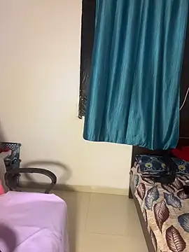 Indian-Squirt online show from 04-12-26, 03:37