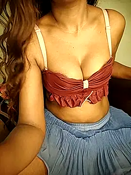 Snapshot of Indian-Squirt chatting on 03-18-25, 07:01 Indian-Squirt online show from 03-18-25, 07:01