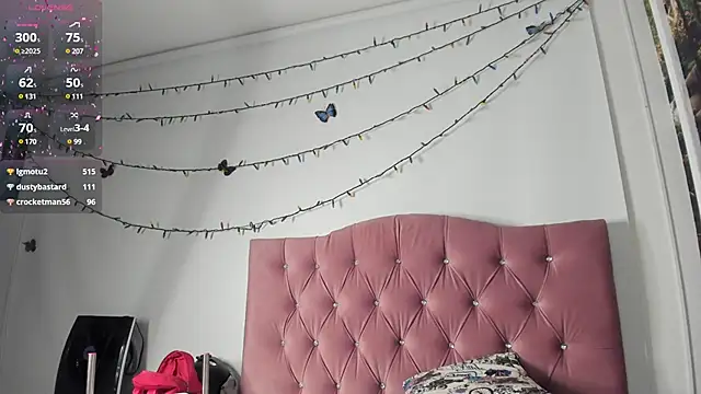 Snapshot of Lissa_Brow chatting on 02-15-25, 02:26 Lissa Brow online show from 02-15-25, 02:26
