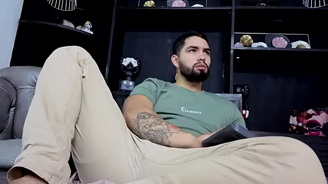 Snapshot of matteosantos chatting on 02-04-26, 12:11 matteosantos online show from 02-04-26, 12:11