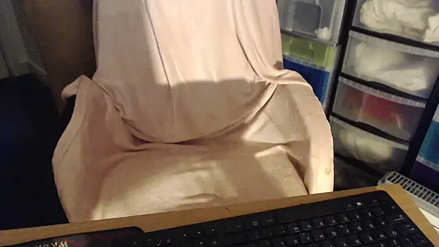 Snapshot of fulloferotic chatting on 12-25-24, 08:50 fulloferotic online show from 12-25-24, 08:50