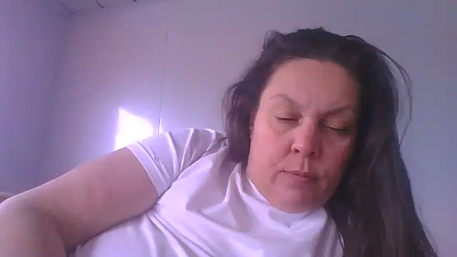 Snapshot of fulloferotic chatting on 04-17-26, 01:14 fulloferotic online show from 04-17-26, 01:14