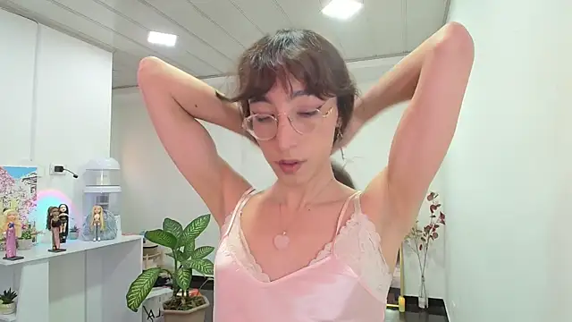 Snapshot of NicoleCortez chatting on 02-04-25, 11:49 NicoleCortez online show from 02-04-25, 11:49