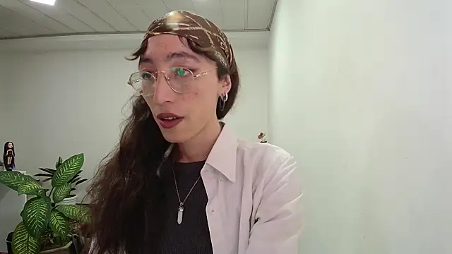 Snapshot of NicoleCortez chatting on 03-22-25, 03:20 NicoleCortez online show from 03-22-25, 03:20