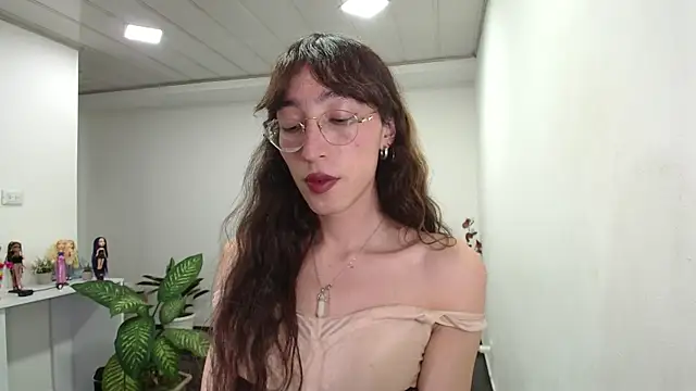 Snapshot of NicoleCortez chatting on 03-23-25, 05:43 NicoleCortez online show from 03-23-25, 05:43