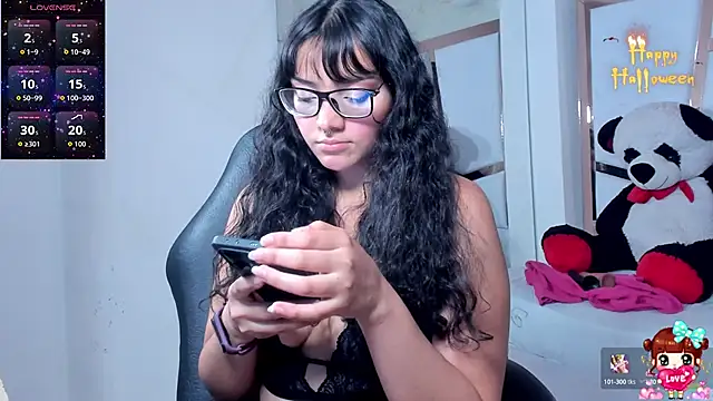 Snapshot of lucyycy chatting on 10-11-25, 01:06 lucyycy online show from 10-11-25, 01:06