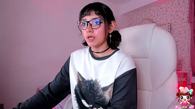 Snapshot of lucyycy chatting on 02-26-25, 11:52 lucyycy online show from 02-26-25, 11:52